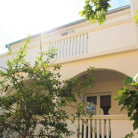 Grace Apartment *